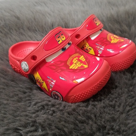 lightning mcqueen crocs size 13 mens